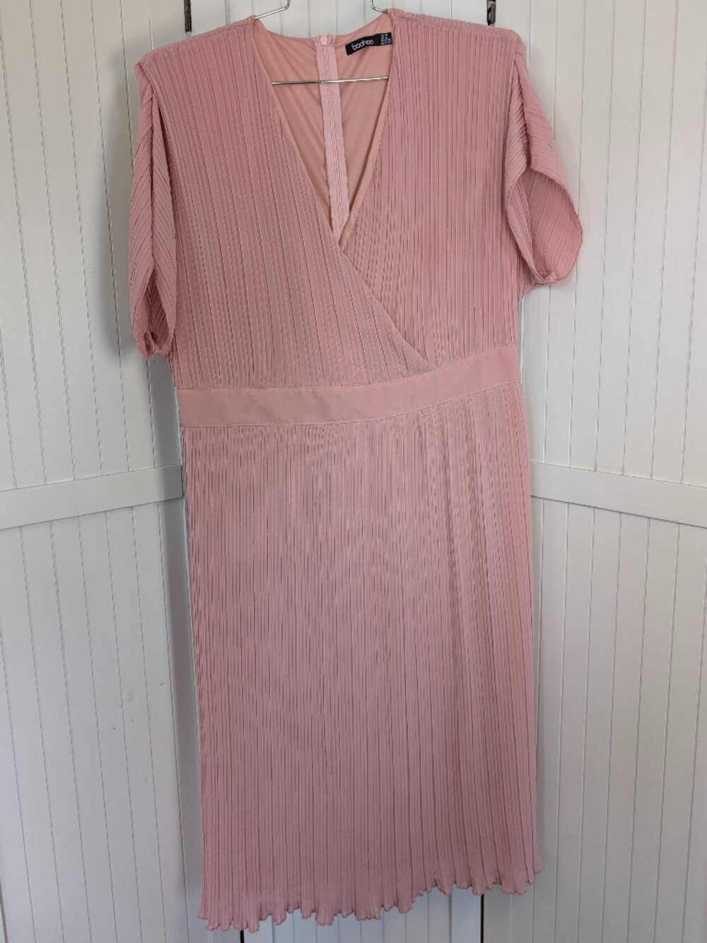 Boohoo Pleated Midi Dress Blush Pink Faux Wrap Short Sleeve Size 14
